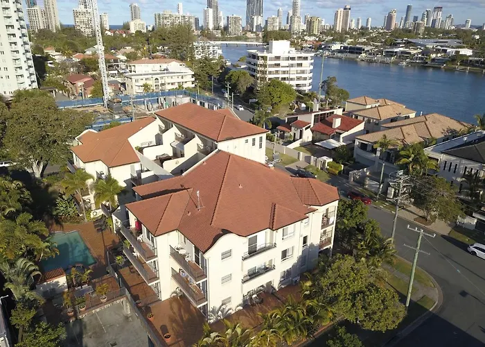 Sunset Island Resort Gold Coast